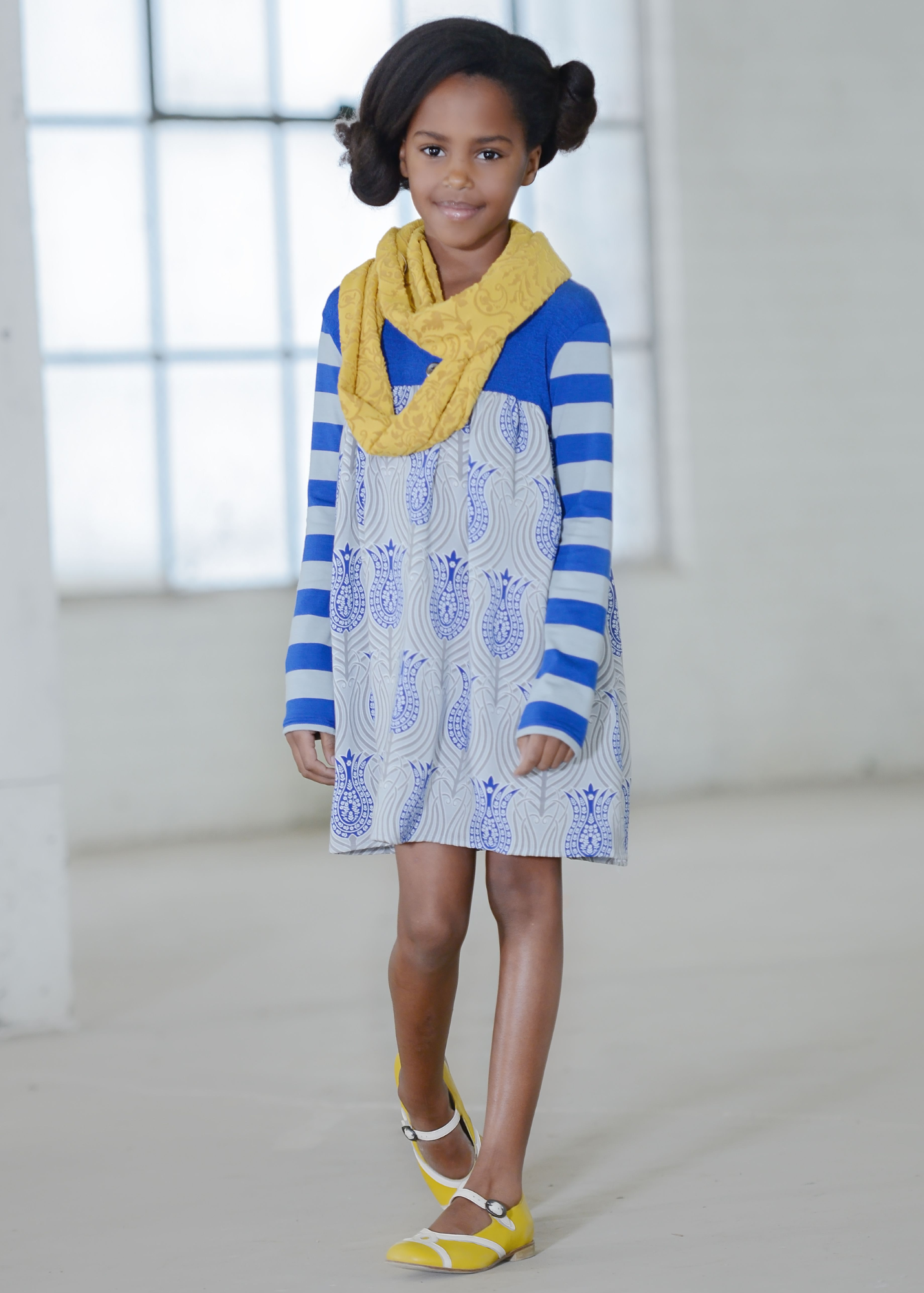 Modern Tulip - Rayon -