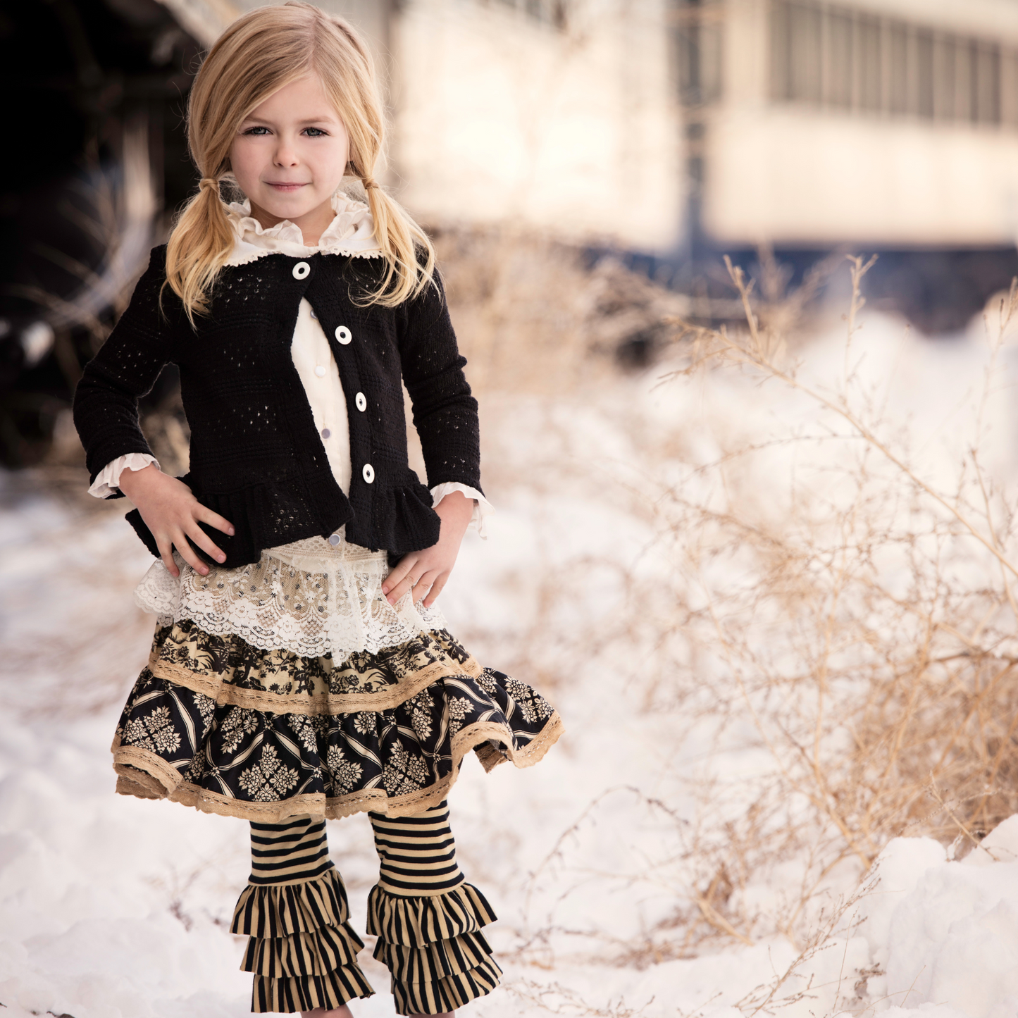 Black and Tan Damask (Moda Wintergreen 44013 12)