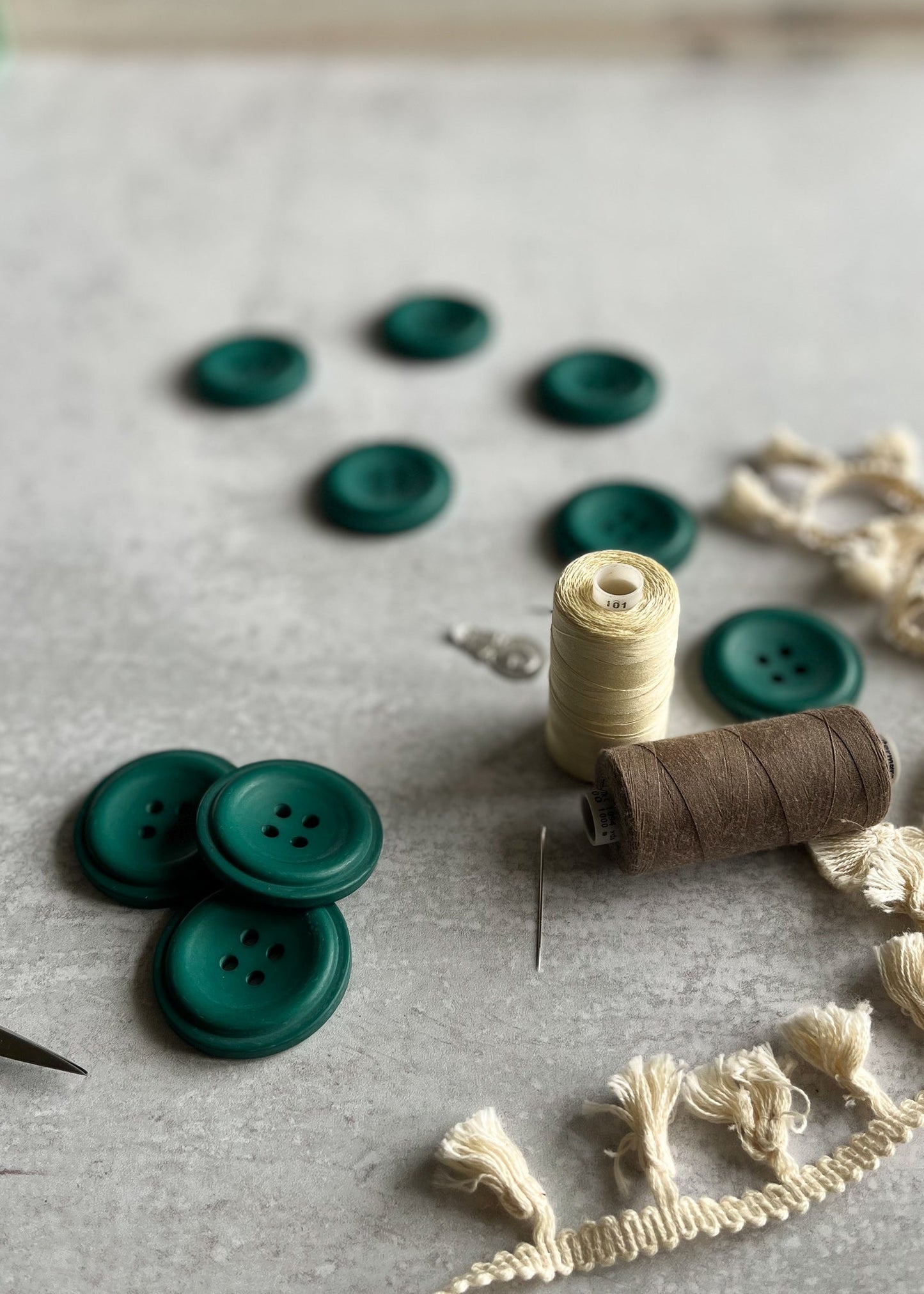 Large torquoise button