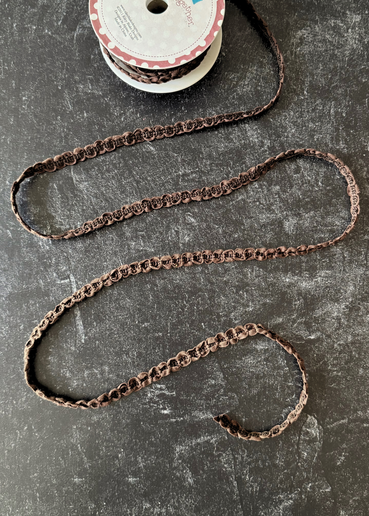 Brown Circle Looped Trim
