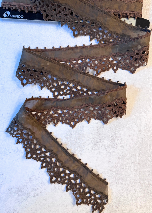 Dark Brown Floral Scalloped Lace Trim